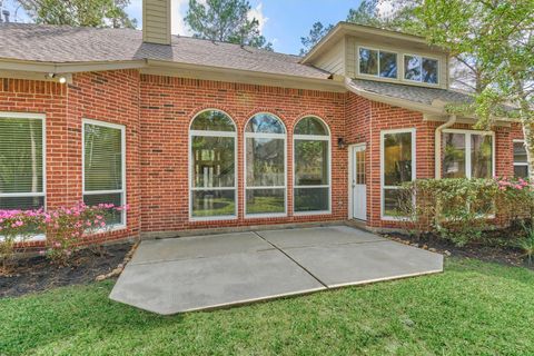Tiny photo for 18 Gallant Oak Place, The Woodlands, TX 77381 (MLS # 18104066)