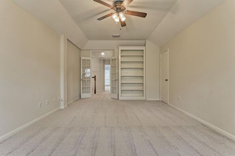 Tiny photo for 18 Gallant Oak Place, The Woodlands, TX 77381 (MLS # 18104066)