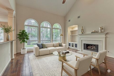 Tiny photo for 18 Gallant Oak Place, The Woodlands, TX 77381 (MLS # 18104066)