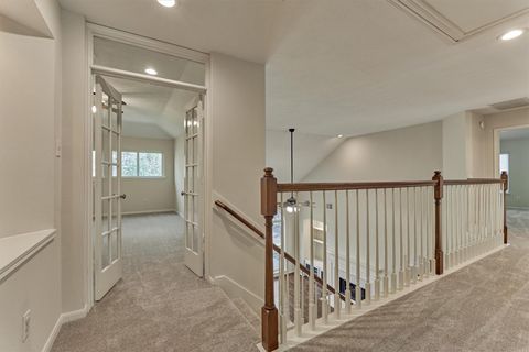 Tiny photo for 18 Gallant Oak Place, The Woodlands, TX 77381 (MLS # 18104066)
