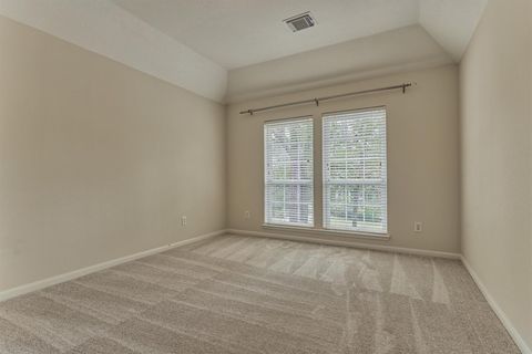 Tiny photo for 18 Gallant Oak Place, The Woodlands, TX 77381 (MLS # 18104066)