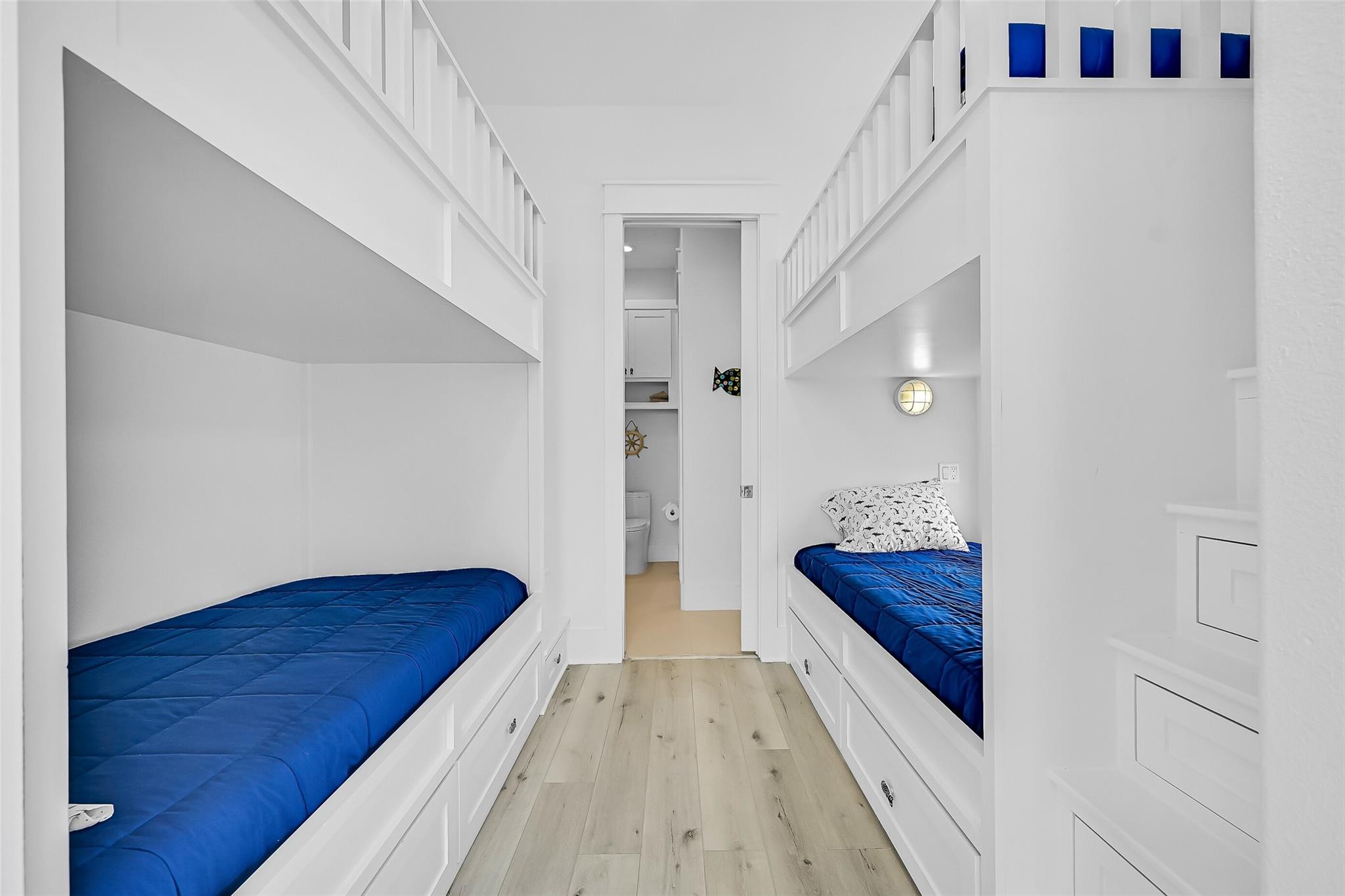 Galveston, Texas, 77554, United States, 6 Bedrooms Bedrooms, ,7 BathroomsBathrooms,Residential,Active,2041801