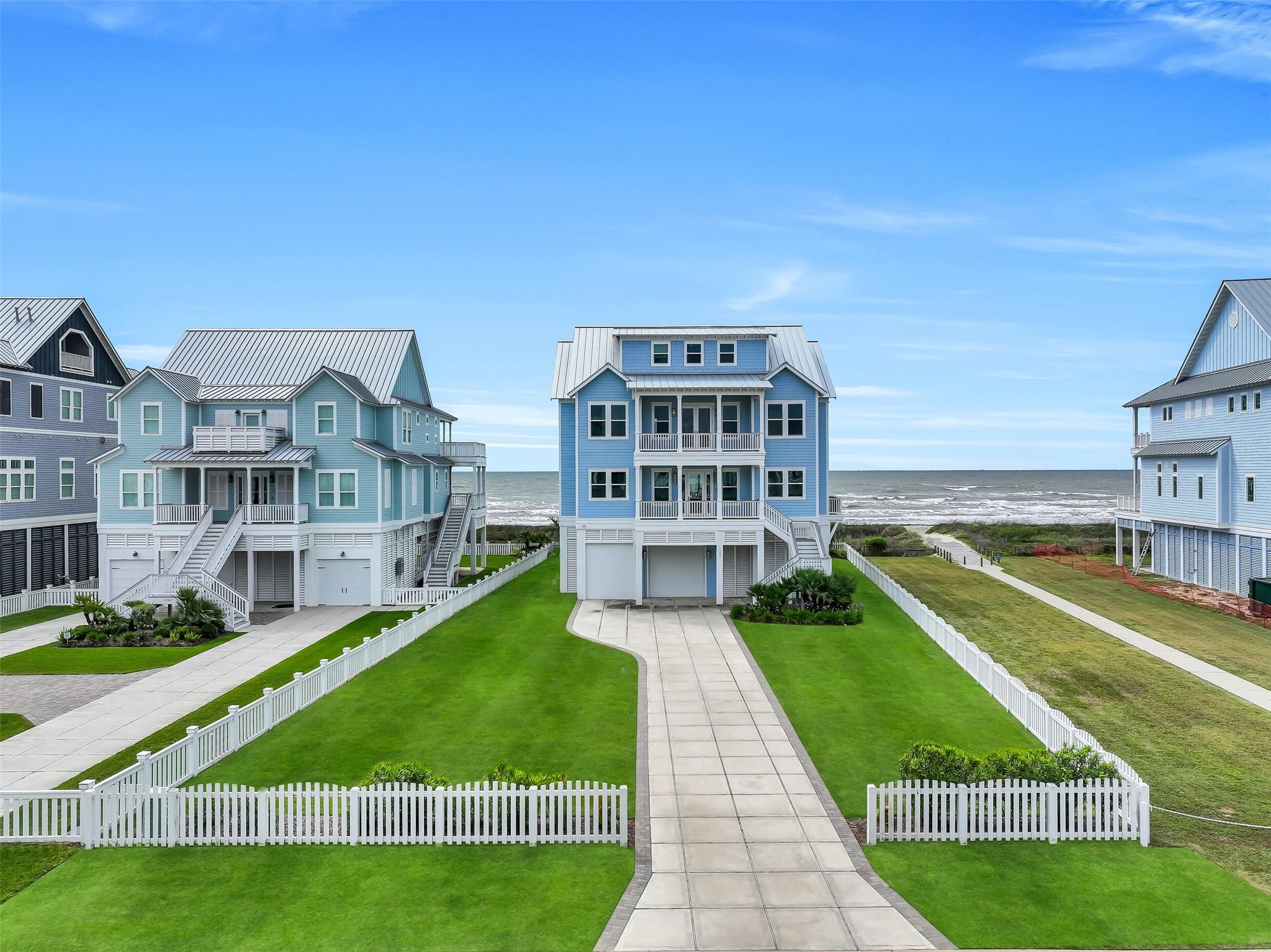 11391 Beachside Drive