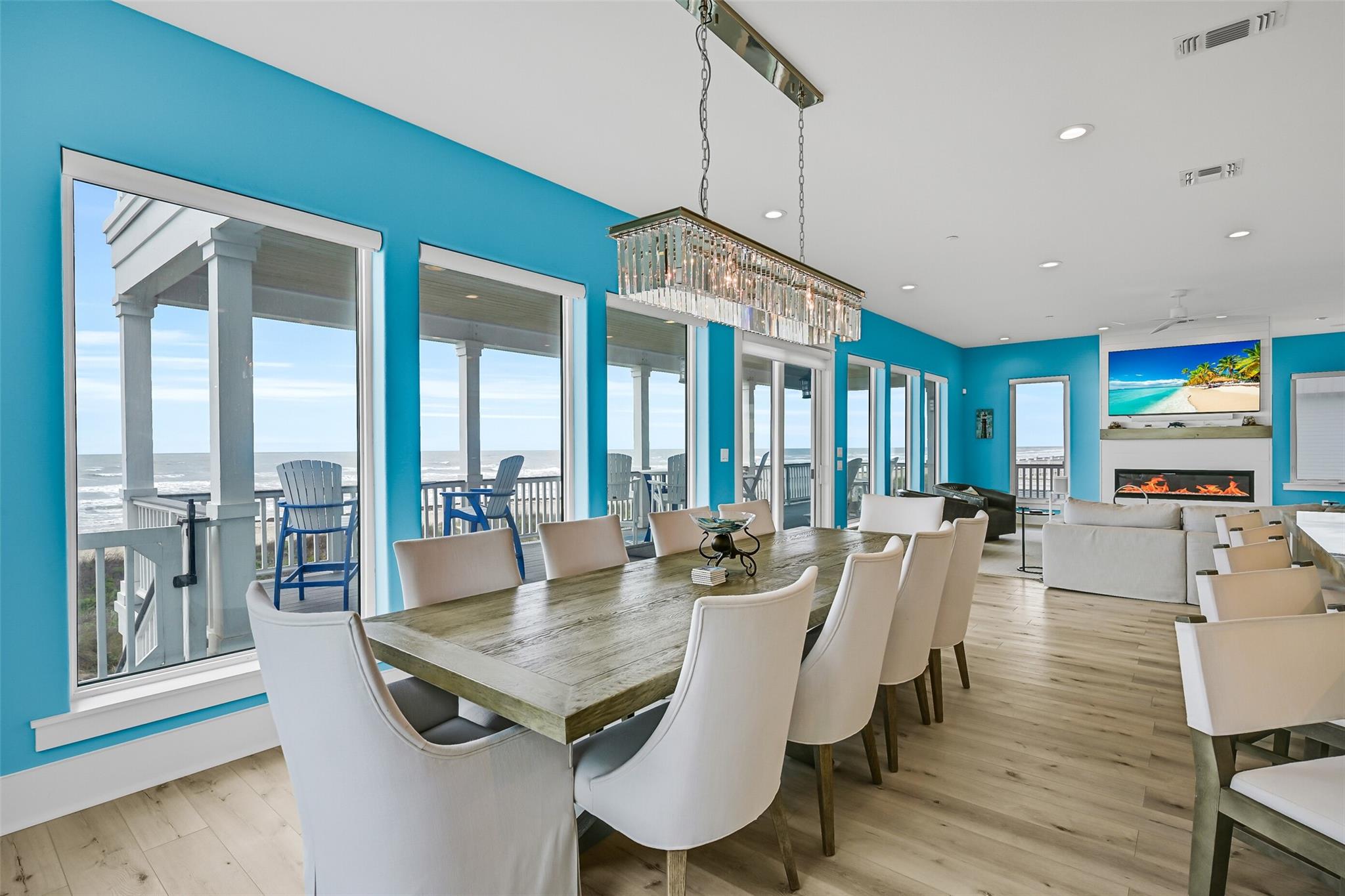 Galveston, Texas, 77554, United States, 6 Bedrooms Bedrooms, ,7 BathroomsBathrooms,Residential,Active,2041801