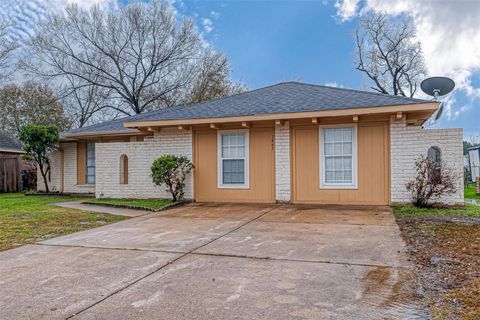 Photo of 1447 Willow Rock Road, Houston, TX 77088 (MLS # 16417118)