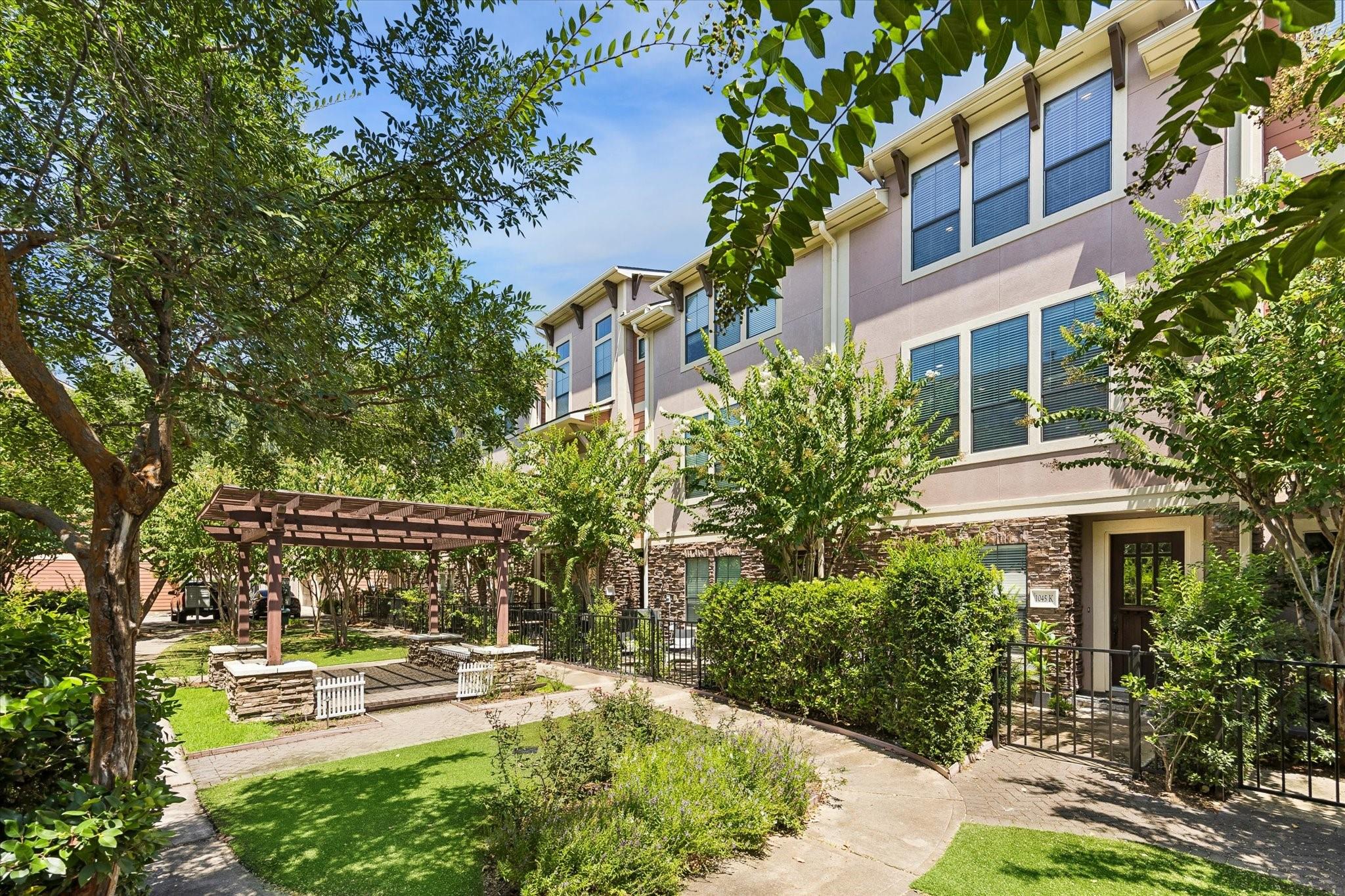 1045 W 22nd Street K
