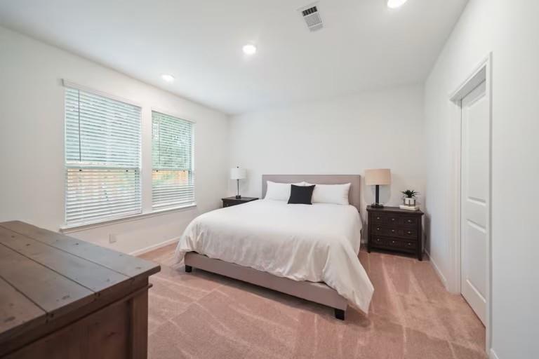 910 Silver Buckle Lane