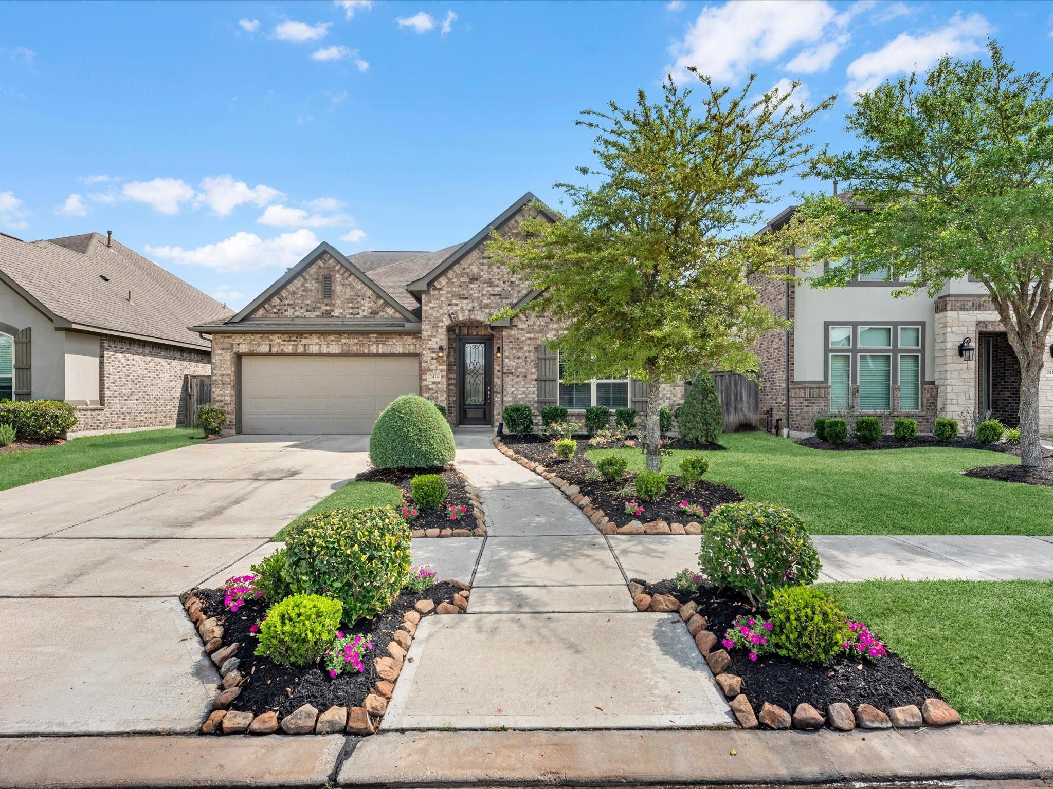 2414 Jasper Point