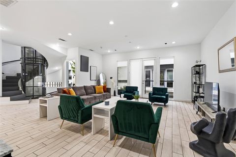 Photo of 2025 Colquitt Street #A, Houston, TX 77098 (MLS # 2108028)