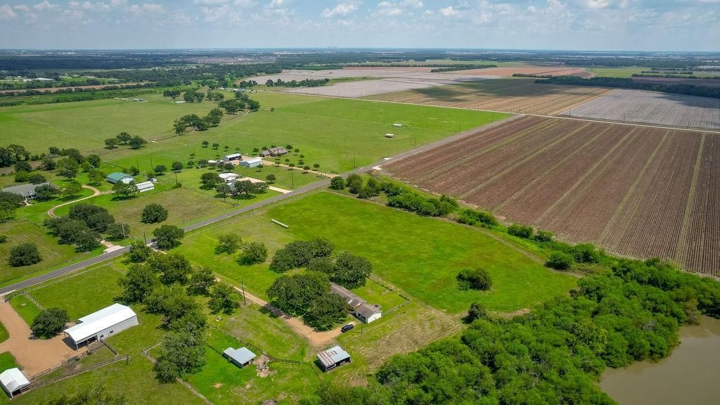 Photo of 2606 Finney Vallet Road, Rosenberg, TX 77471 (MLS # 41528166)