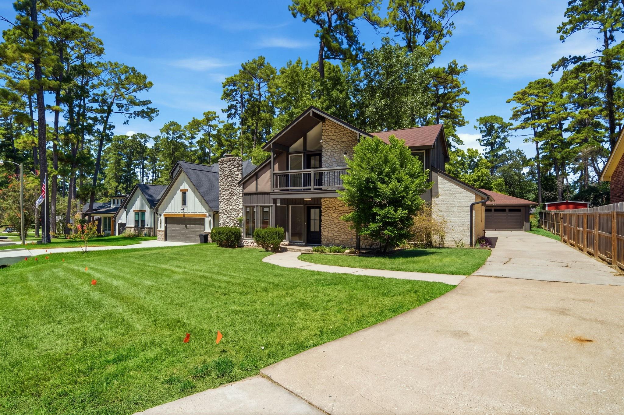 13946 Dolphin Drive