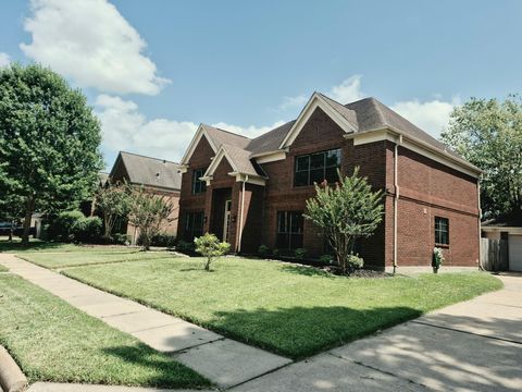 Homes For Rent - 18703 Evergreen Falls Drive<br/> Houston, TX 77084