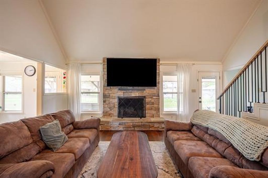 Photo of 15330 Dale Dell Street, Hamshire, TX 77622 (MLS # 38021375)