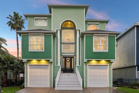 128 Starboard Drive Dickinson TX 77539