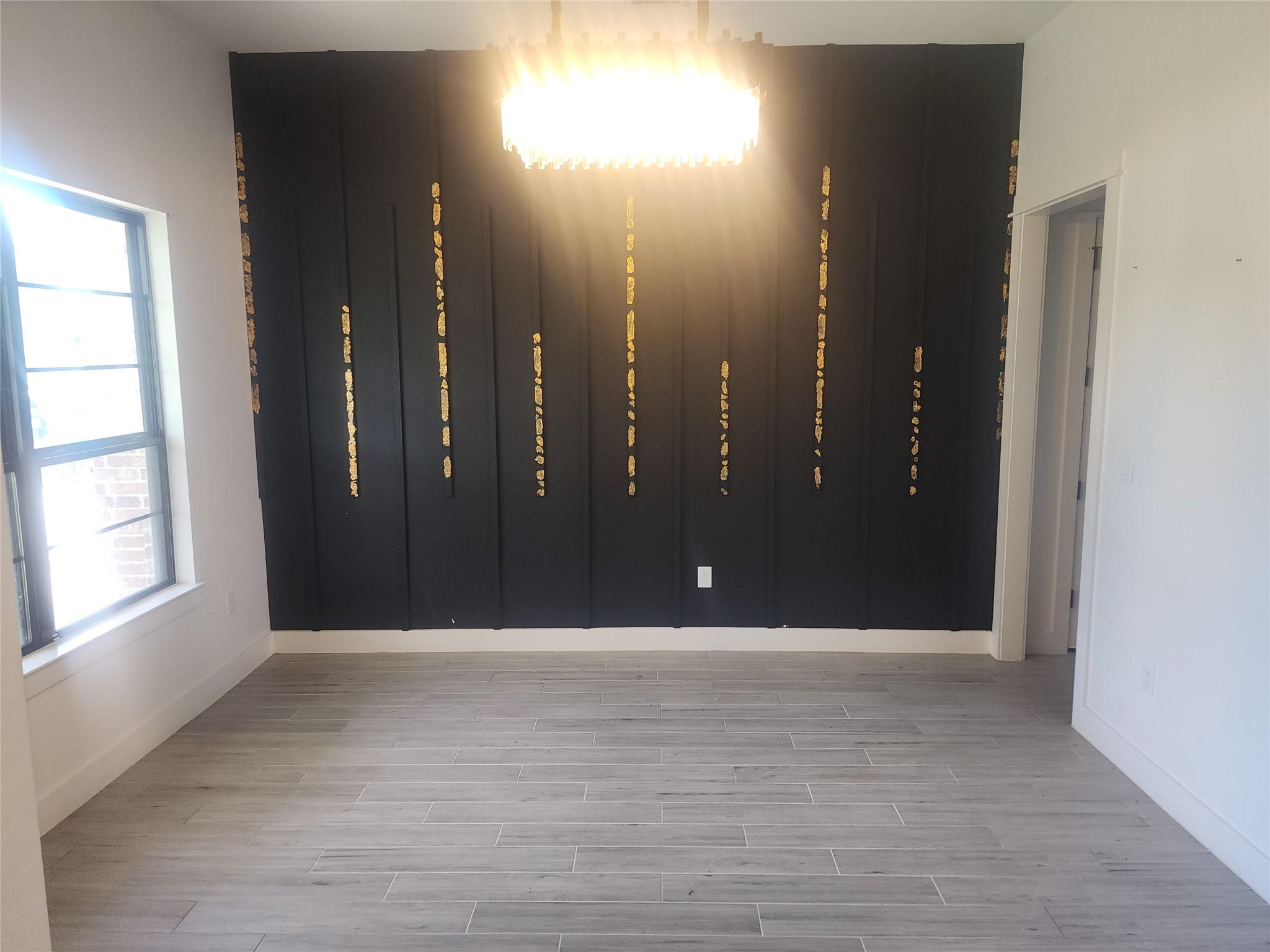 214 Lakeland Circle