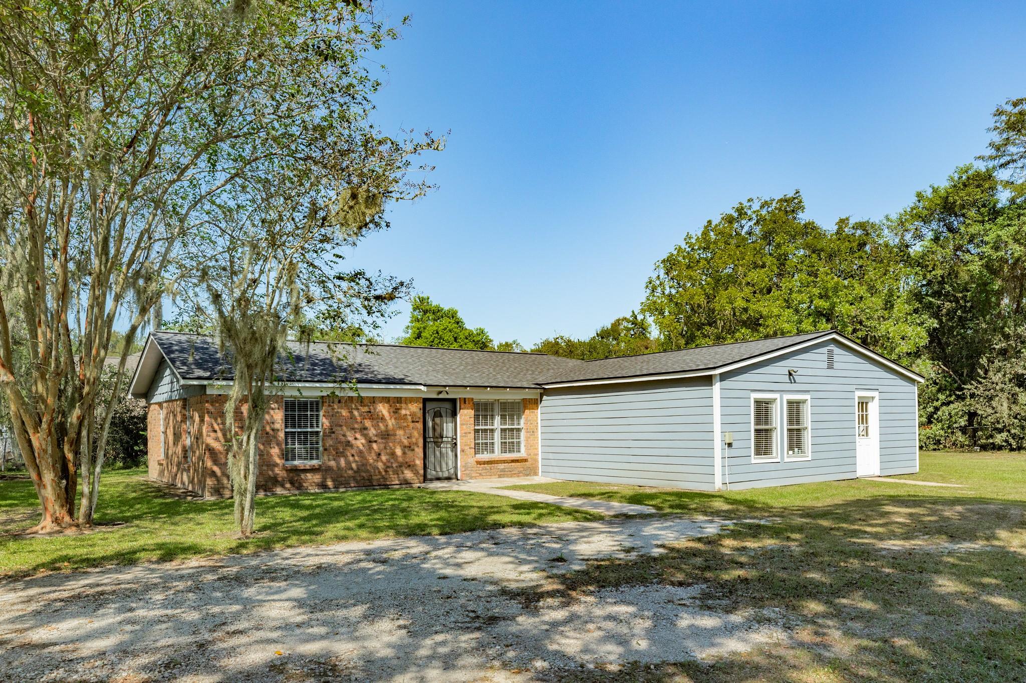1602 County Road 939