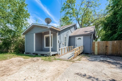 Photo of 4810 Carmen Street, Houston, TX 77033 (MLS # 46837313)