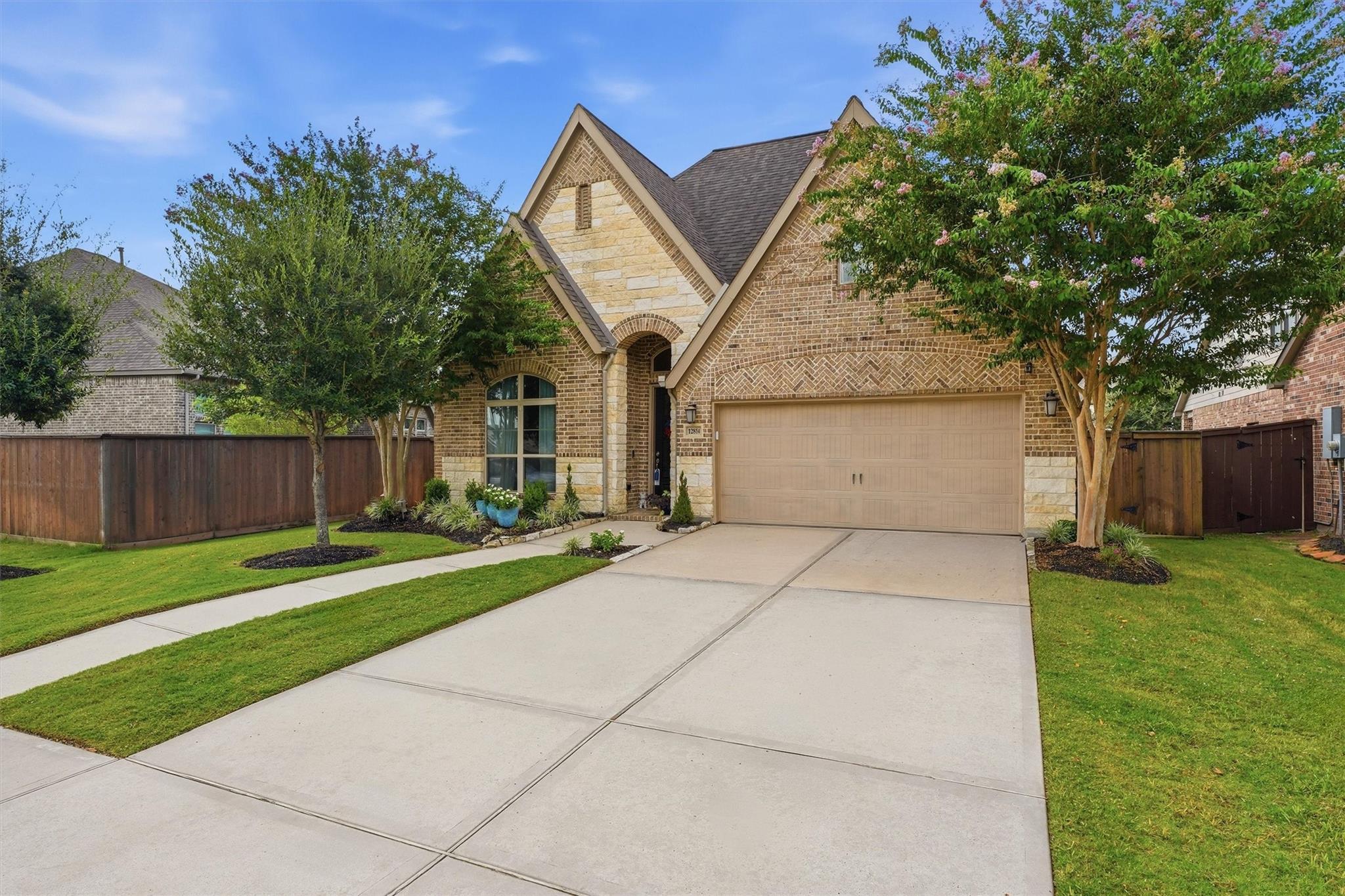 12814 Fernbank Forest Drive
