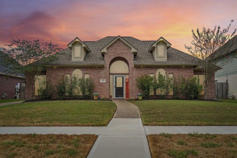 Photo of 2424 Piney Woods Drive, Pearland, TX 77581 (MLS # 6976011)