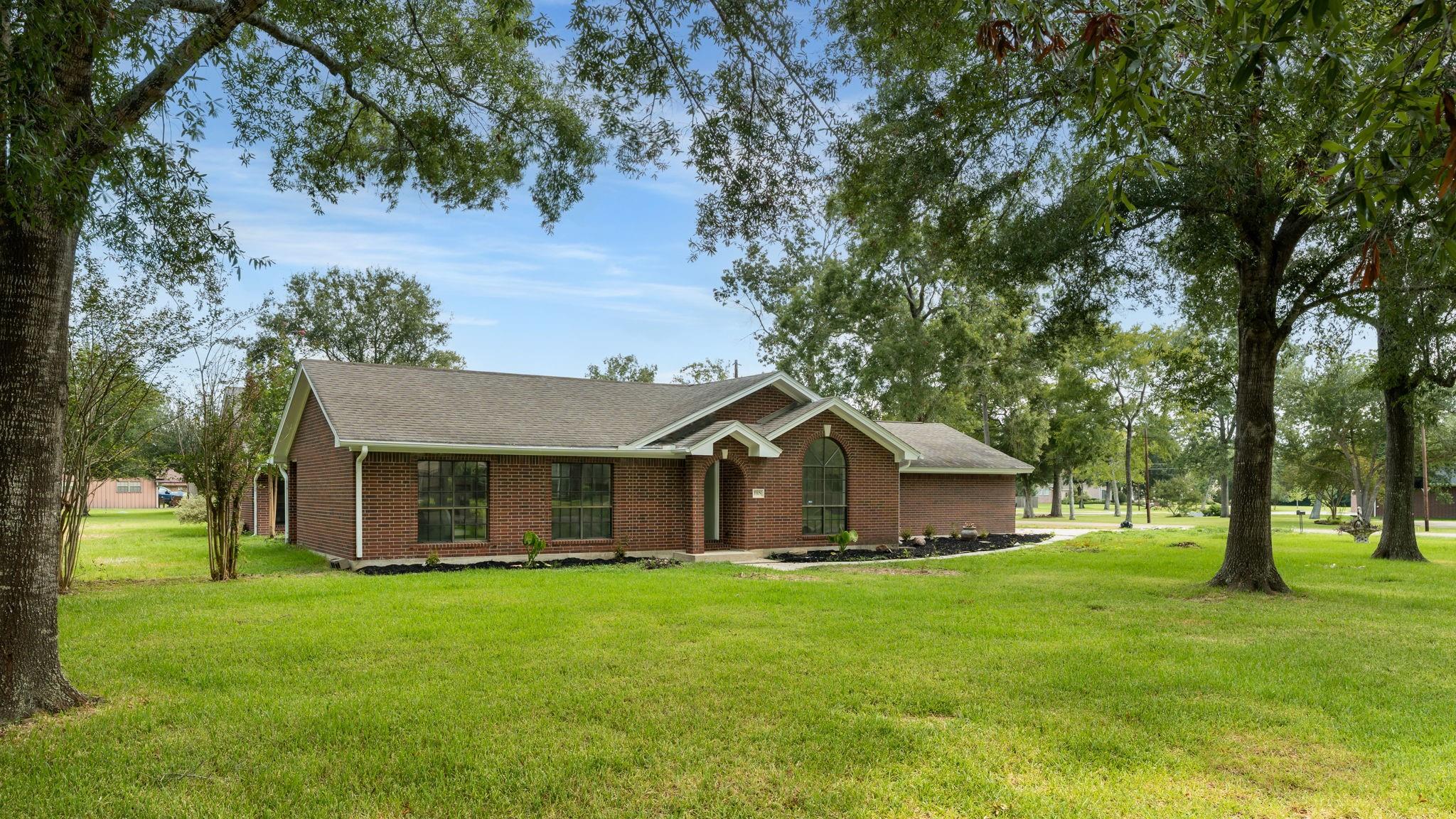 10 Autumn Oaks Drive
