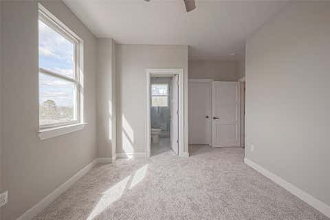 Tiny photo for 4748 Mallow Street E, Houston, TX 77033 (MLS # 98679700)