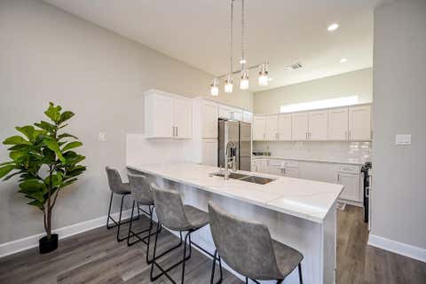 Tiny photo for 4748 Mallow Street E, Houston, TX 77033 (MLS # 98679700)