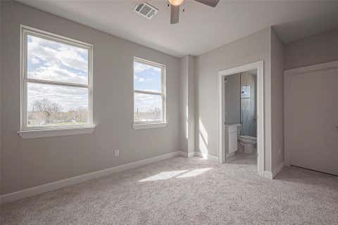 Tiny photo for 4748 Mallow Street E, Houston, TX 77033 (MLS # 98679700)