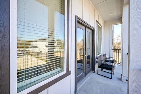 Tiny photo for 4748 Mallow Street E, Houston, TX 77033 (MLS # 98679700)