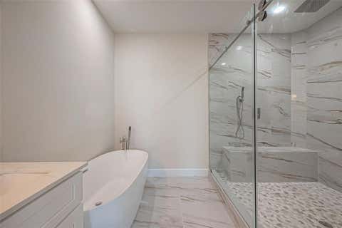 Tiny photo for 4748 Mallow Street E, Houston, TX 77033 (MLS # 98679700)