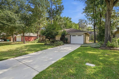 Photo of 23 Thrush Grove Place, The Woodlands, TX 77381 (MLS # 28189033)