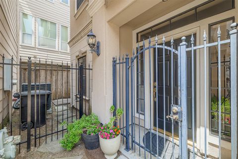 Tiny photo for 5424 Blossom Street #3, Houston, TX 77007 (MLS # 47516329)