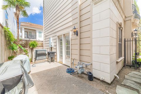 Tiny photo for 5424 Blossom Street #3, Houston, TX 77007 (MLS # 47516329)