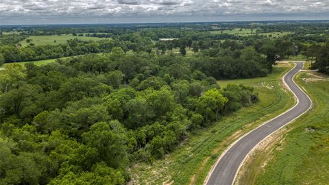 Photo of 2 Windmill Ridge, Brenham, TX 77833 (MLS # 16924308)