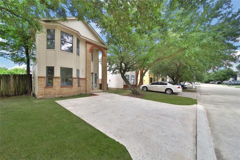 Photo of 3012 La Estancia Lane, Houston, TX 77093 (MLS # 91661077)