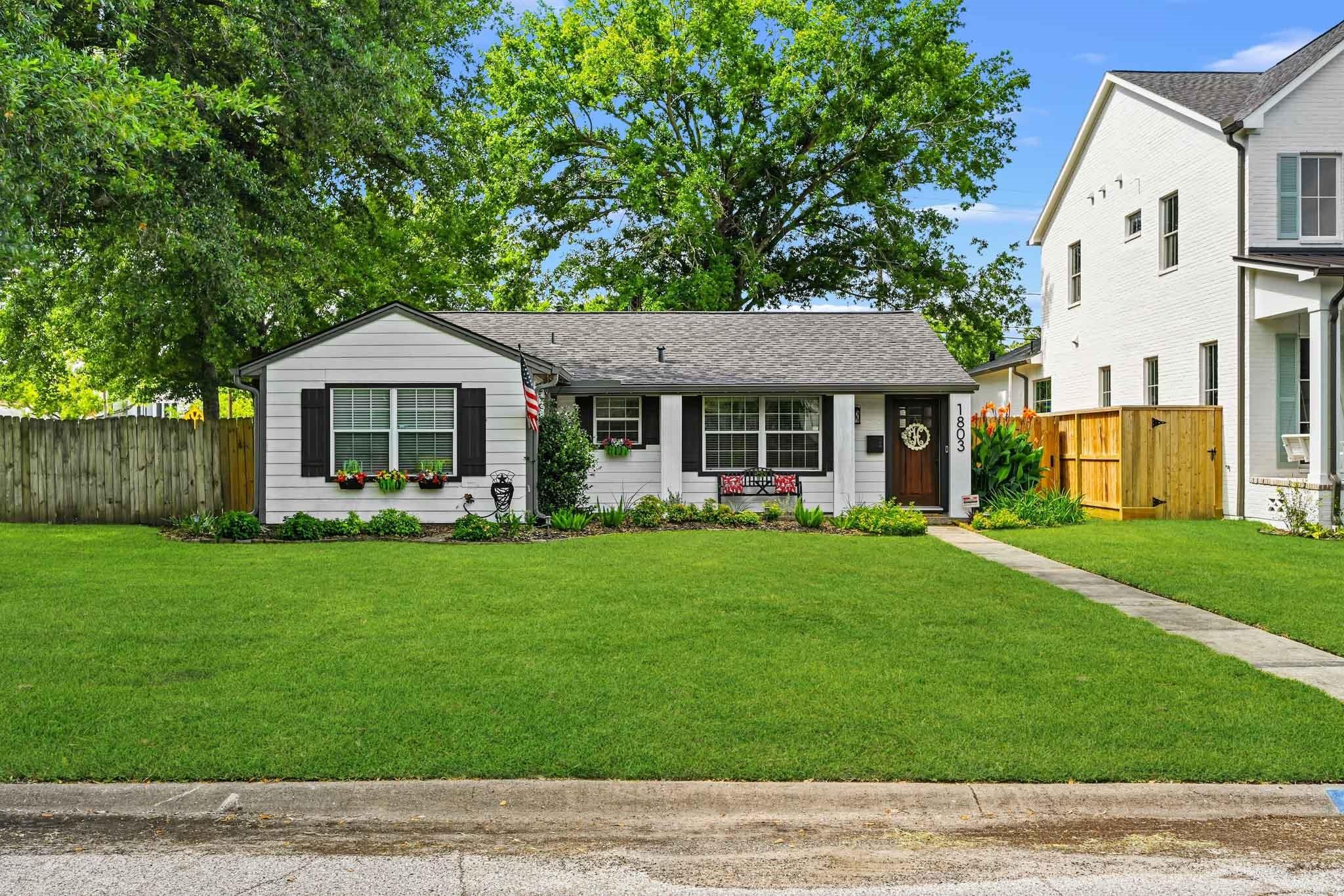 1803 Woodcrest Drive