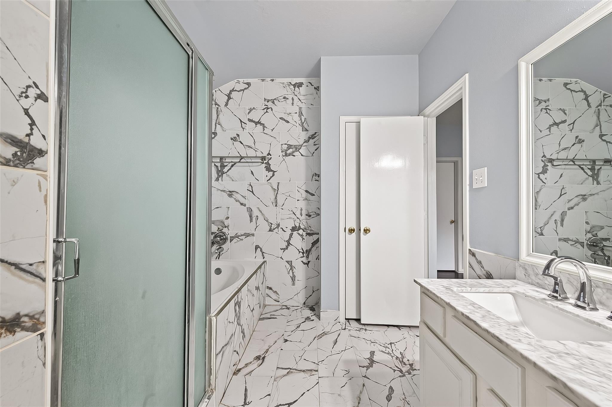 9323 Eaglewood Shadow Court