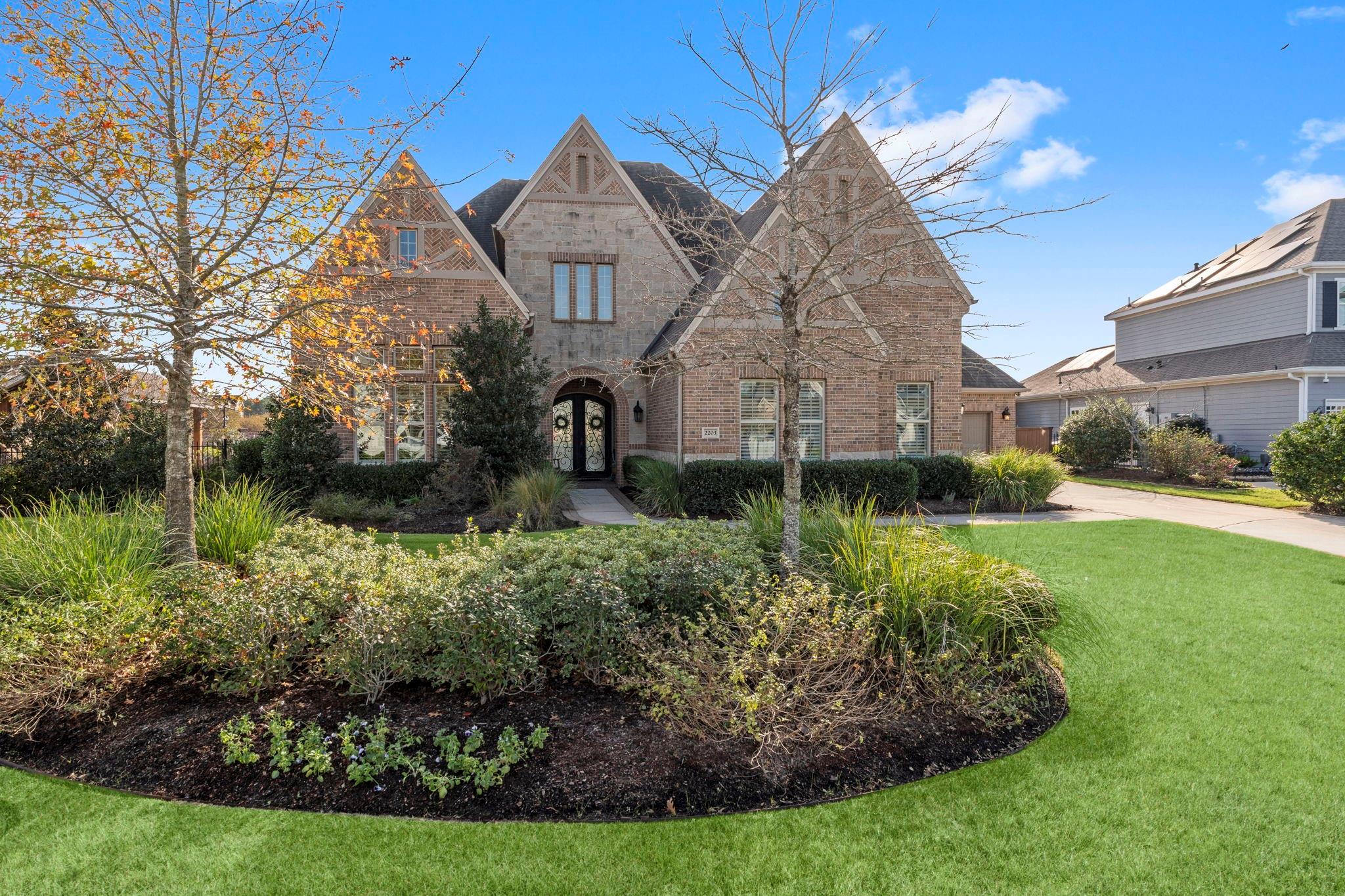 2203 Flameleaf Court