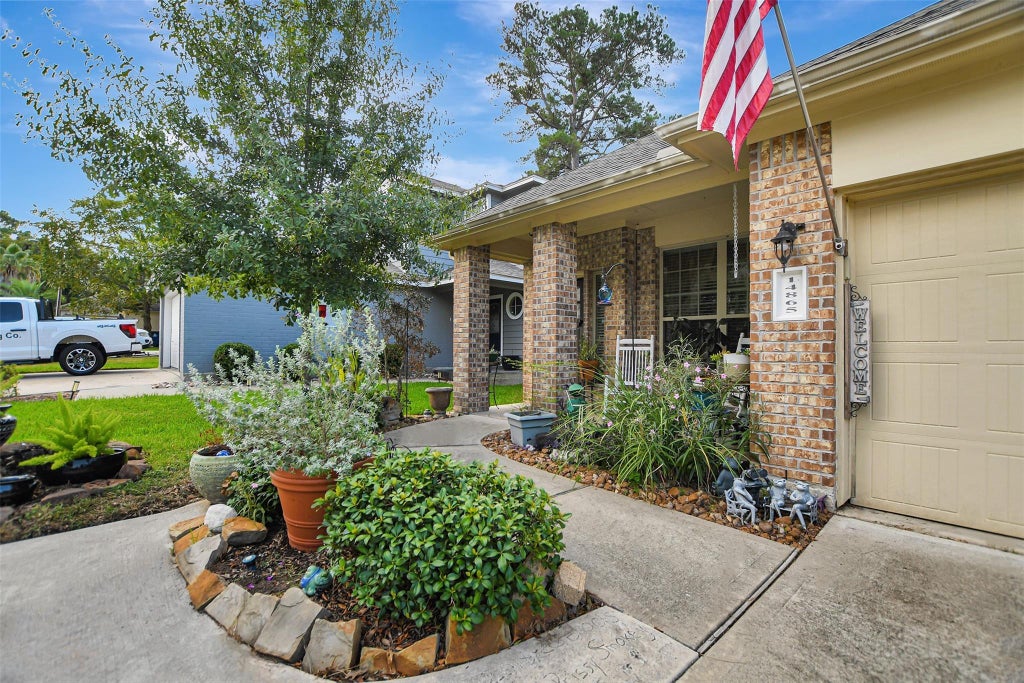 Photo of 14865 Altair Court, Willis, TX 77318 (MLS # 82758203)