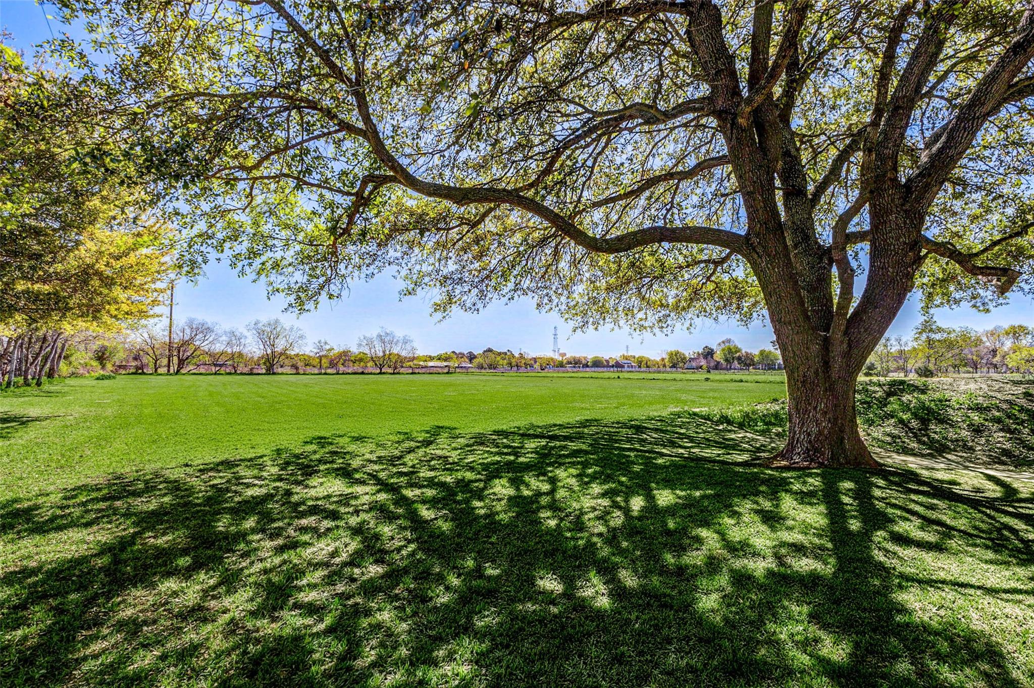 6570 Manorwood Drive