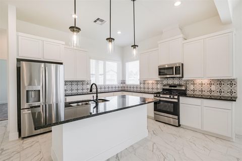 Photo of 1547 Cathedral Bend Dr Dr, Missouri City, TX 77459 (MLS # 14749027)