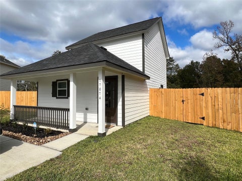 Photo of 17074 Marie Village Drive, Conroe, TX 77306 (MLS # 44864225)