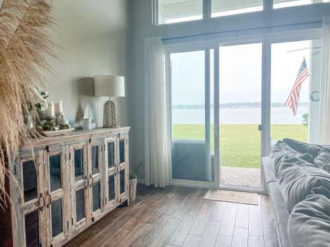 Photo of 146 April Point Drive S, Montgomery, TX 77356 (MLS # 98062421)