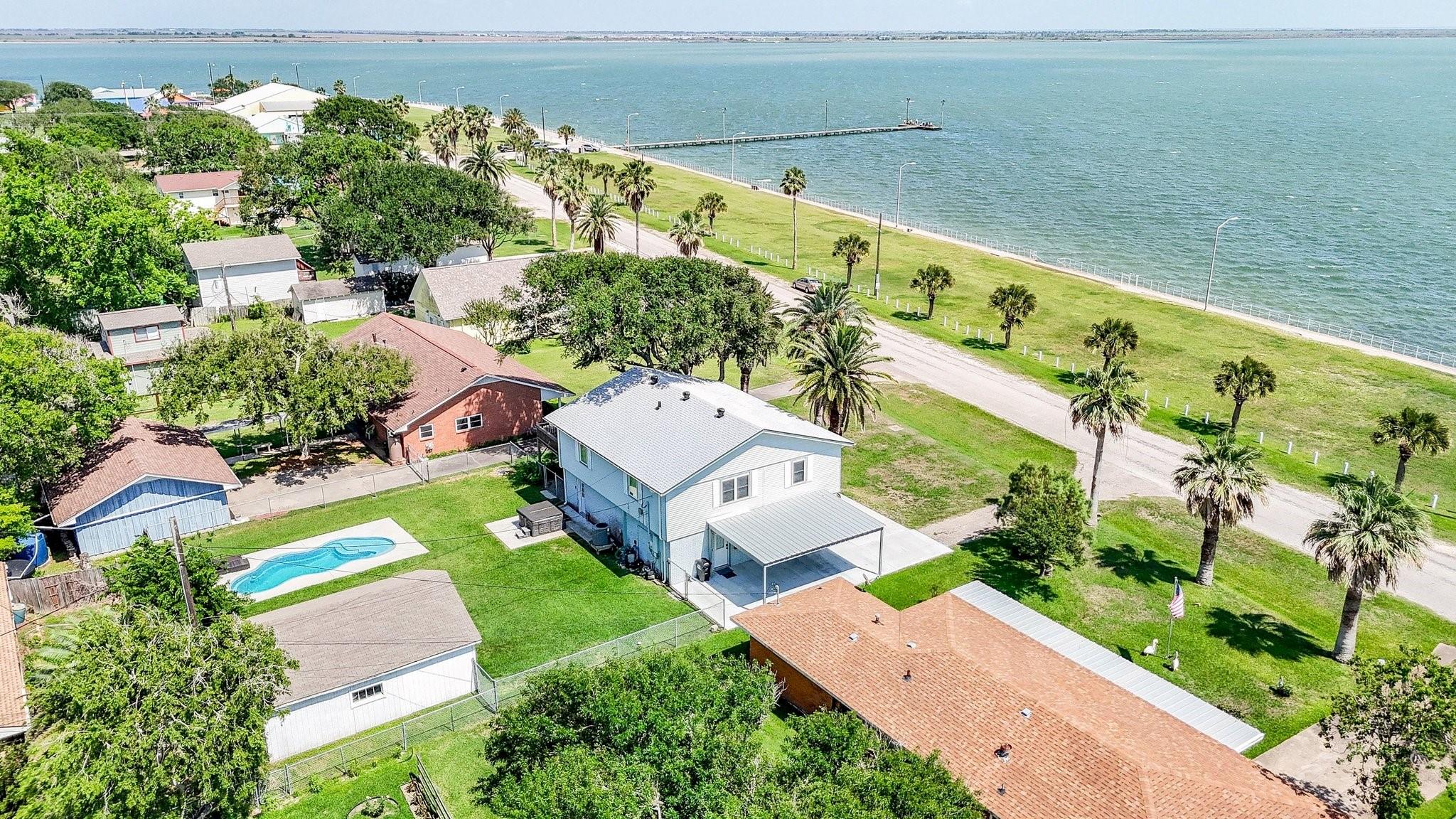 204 S Bay Boulevard