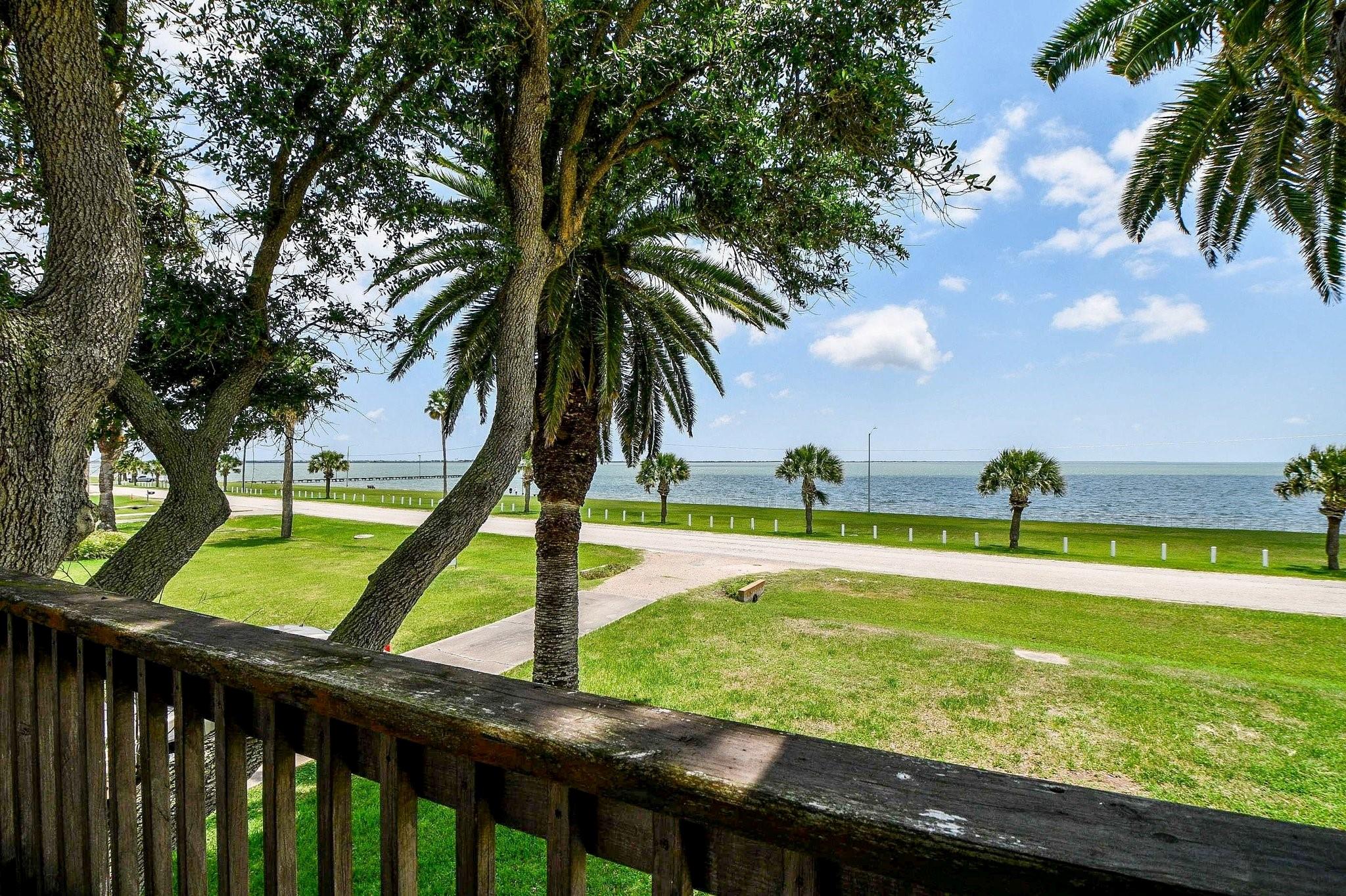 204 S Bay Boulevard
