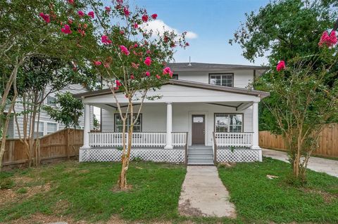 Photo of 1933 Santa Rosa Street, Houston, TX 77023 (MLS # 29987354)