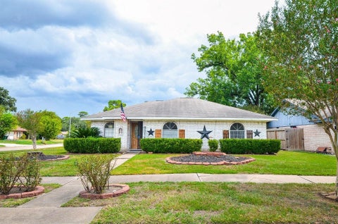 Photo of 9014 Langfield Road, Houston, TX 77040 (MLS # 2811118)