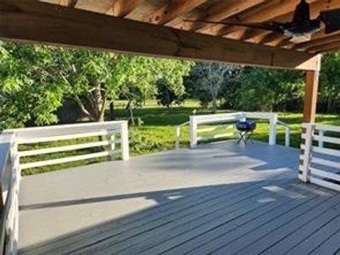 Photo of 505 Connie St Street, East Bernard, TX 77435 (MLS # 42219452)