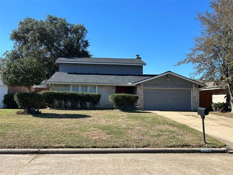 Photo of 8523 Riverside Walk Lane, Houston, TX 77064 (MLS # 47396516)