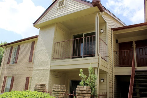 Photo of 2120 El Paseo Street #404, Houston, TX 77054 (MLS # 45782947)