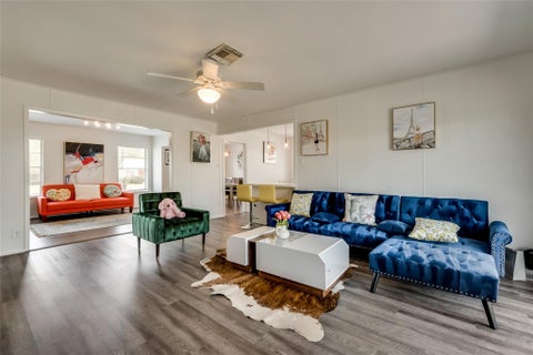 Photo of 5118 Sanford Road, Houston, TX 77035 (MLS # 91776945)